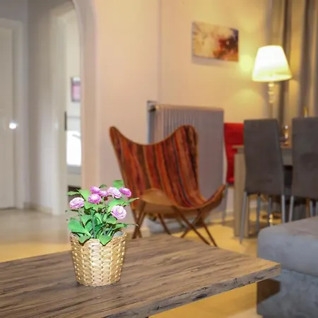 Chrissomallis 公寓 *