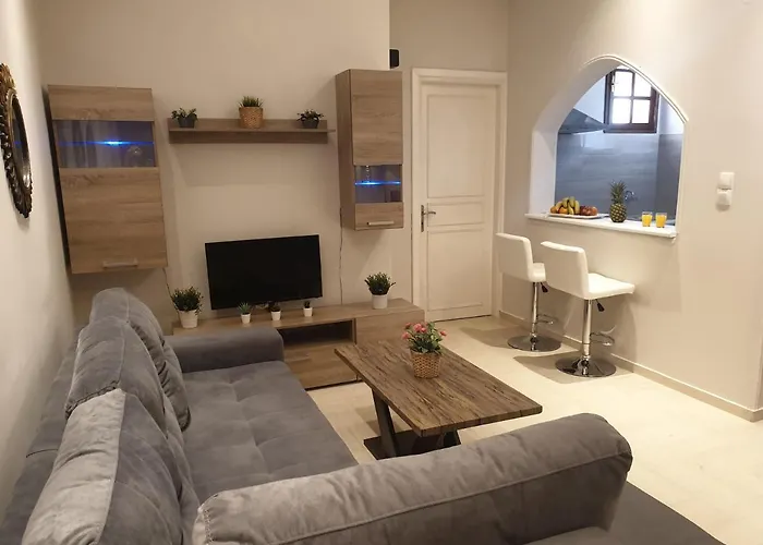 Chrissomallis Kalivia (Skiathos)