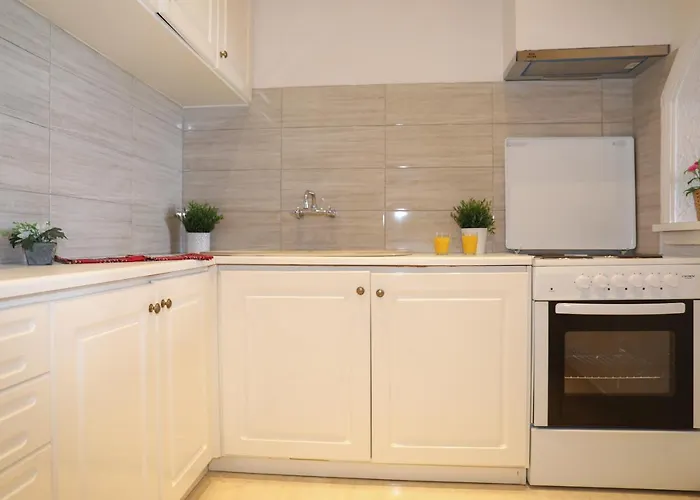 Chrissomallis Kalivia (Skiathos)