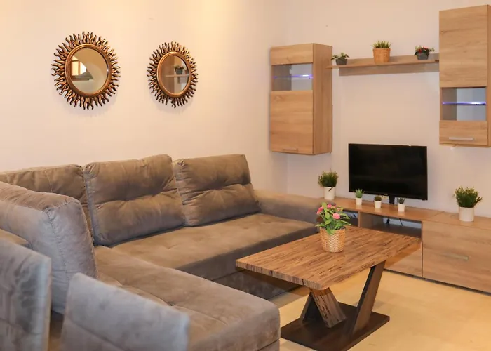 Chrissomallis Kalivia (Skiathos)